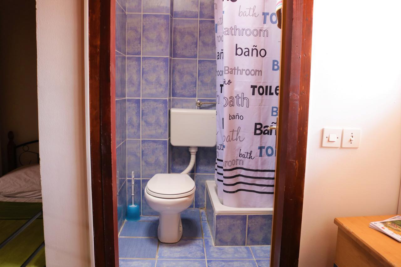Hostel Alma 2 โปเรช ภายนอก รูปภาพ