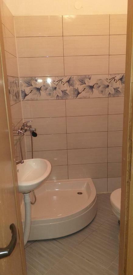 Hostel Alma 2 โปเรช ภายนอก รูปภาพ